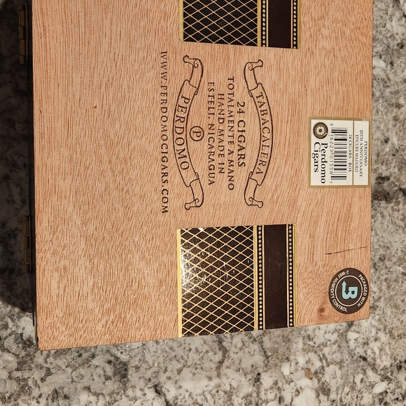 Perdomo 20th anniversary - Picture 2 of 6
